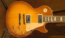 GIBSON - Les Paul Traditional Plus Honey Burst Chrome hardware